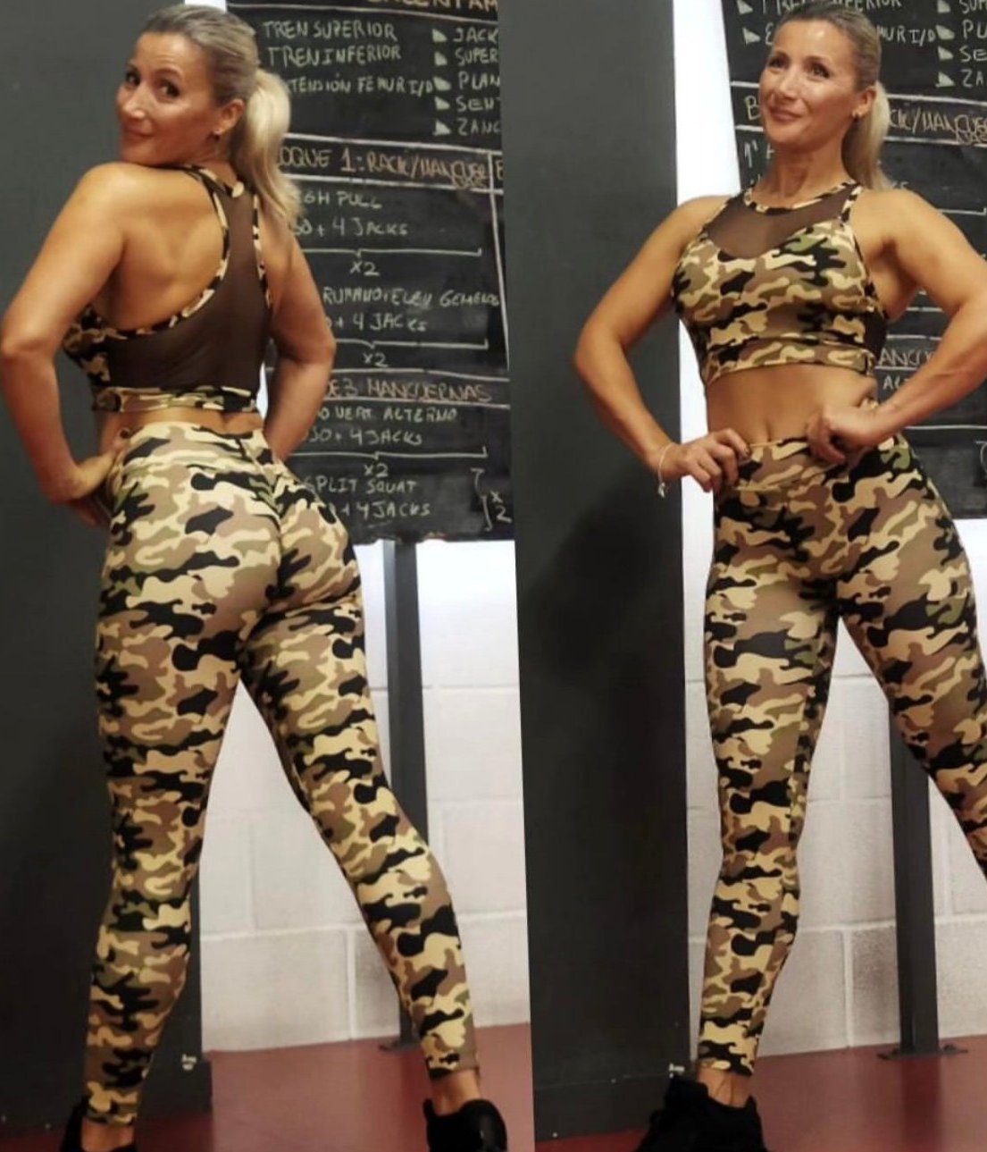 Top Tipo Nadadora con Estampado Militar y Detalles en Tul Negro